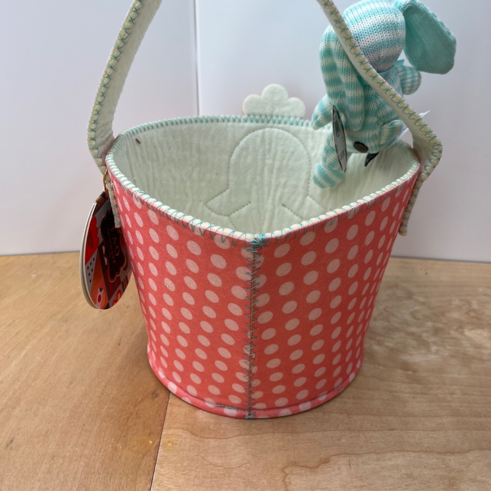 2 Piece FAO Schwartz Easter Basket & Bunny NEW - Picture 3 of 4